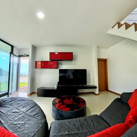 Sal E Pimenta House - A Wellbeing Retreat